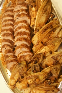 Filet mignon pané aux spéculoos et endives caramélisées au café