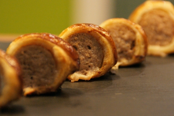 Bouchées apéritives de boudin blanc en pâte feuilletée